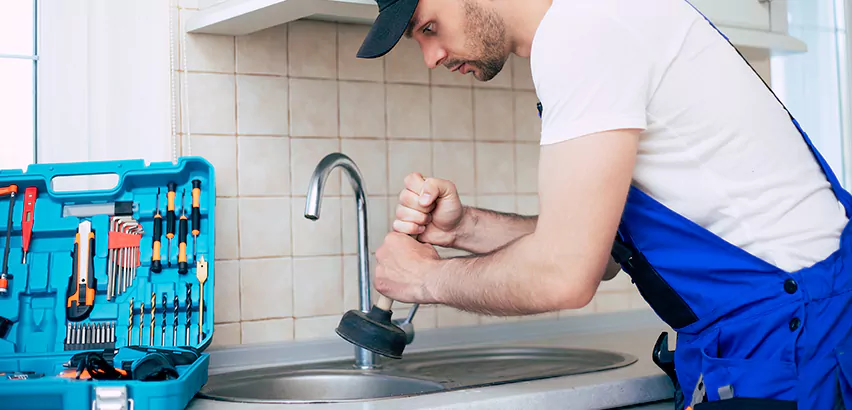 Emergency Plumber in Newark